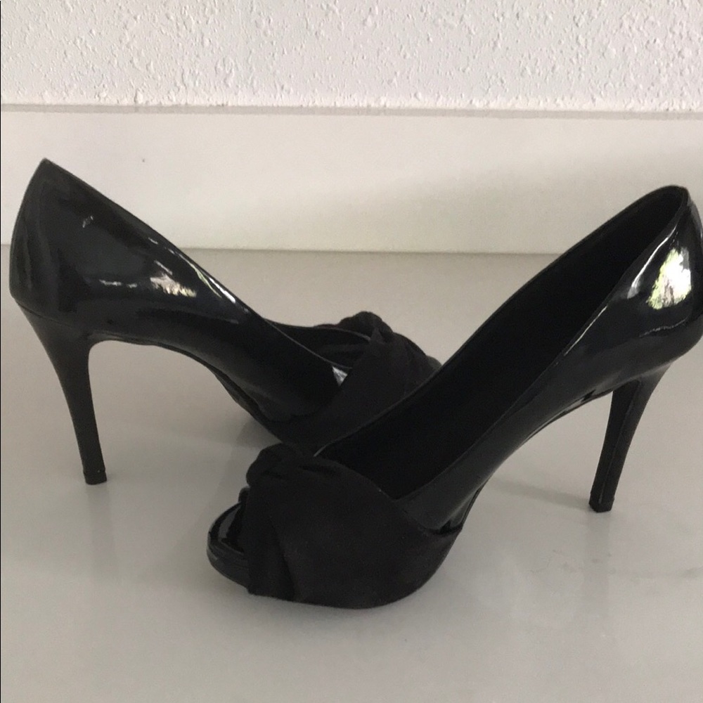 Fioni peep toe black patent leather
